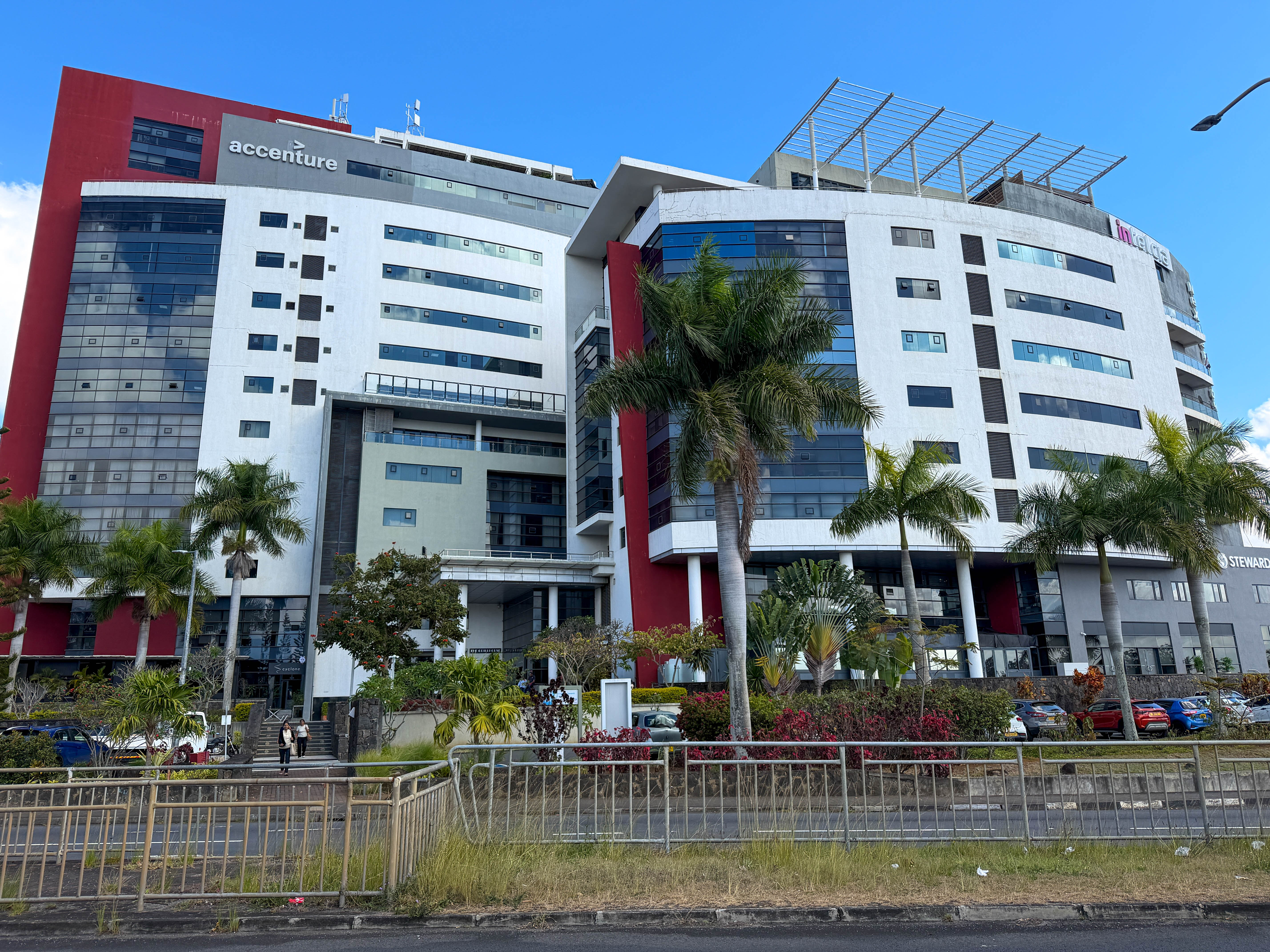 430 SQM OFFICE FOR RENT, NEXTERACOM TOWER 3, EBÈNE CYBERCITY 2