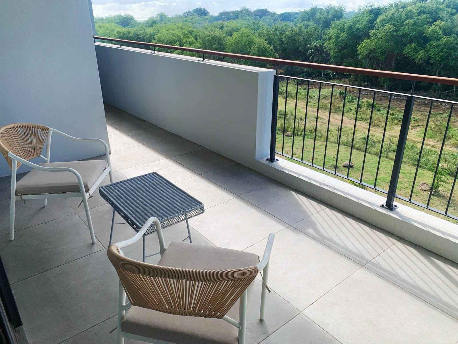 FOR RENT | ELEGANT 2-BEDROOM APARTMENT WITH FOREST VIEWS | THE GROVE SMART CITY, FLIC-EN-FLAC 6