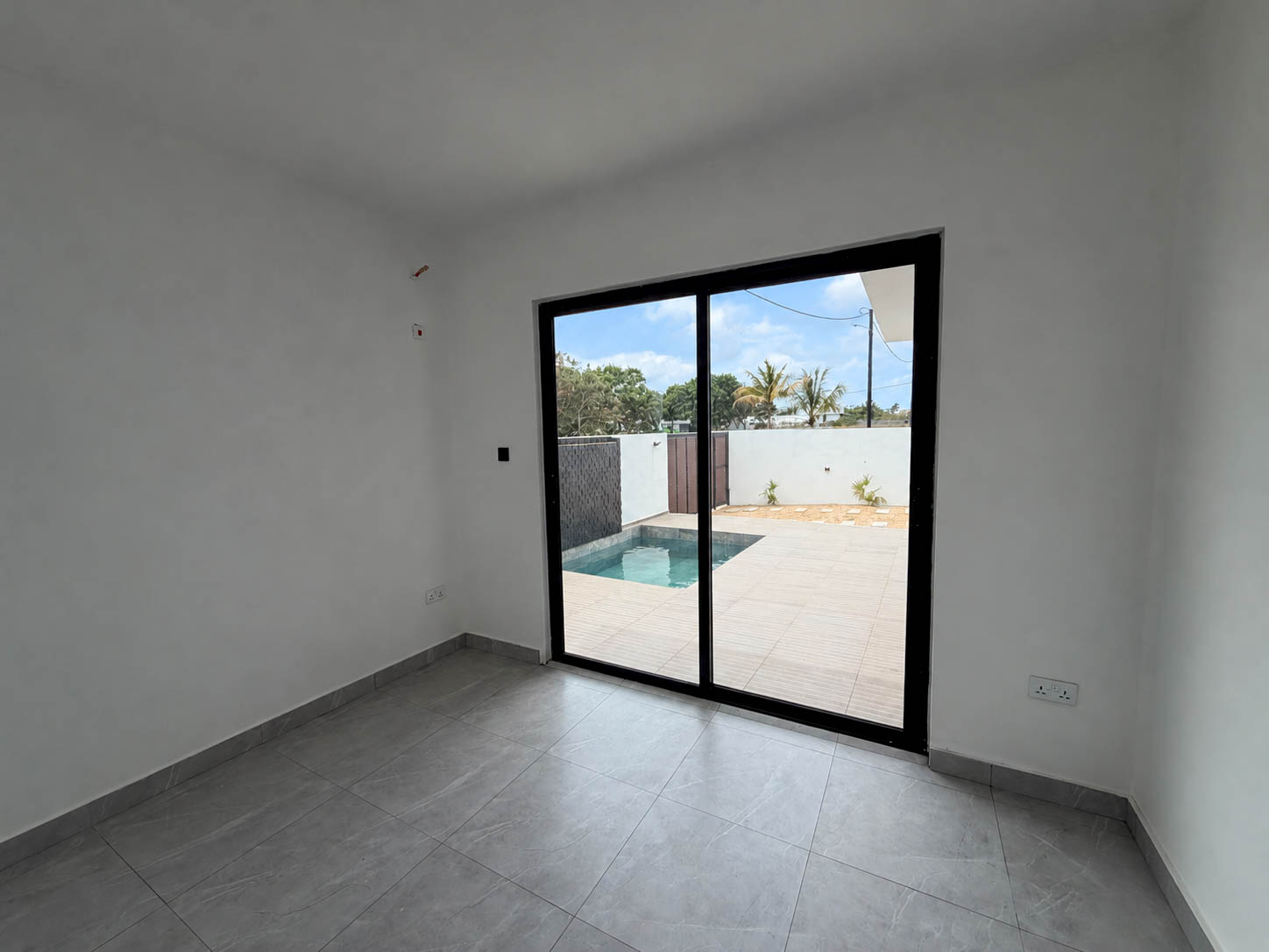 PRIVATE VILLA WITH POOL | TROU AUX BICHES | NOT FAR FROM ONE OF THE BEST BEACHES IN MAURITIUS | RS 9.5M (UNFURNISHED) 4