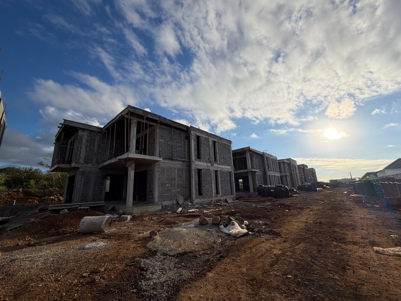 7 NEW VILLAS UNDER CONSTRUCTION | 4 BEDROOM VILLA WITH POOL AND GARDEN, SOTTISE | GRAND BAY 6