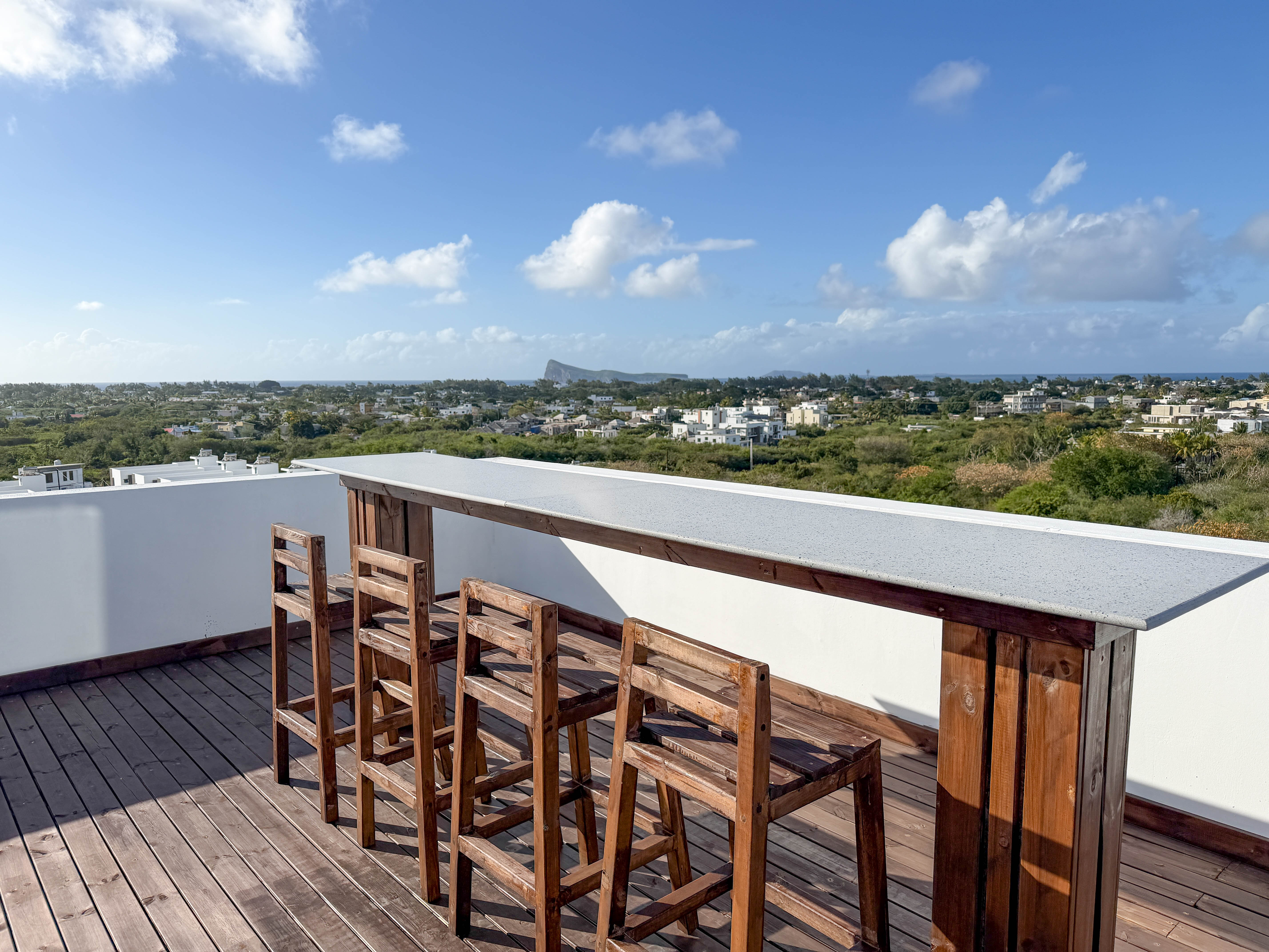 FOR RENT - A 3-BEDROOM PENTHOUSE WITH ITS OWN ROOFTOP POOL, GRAND BAY | CAP MALHEUREUX