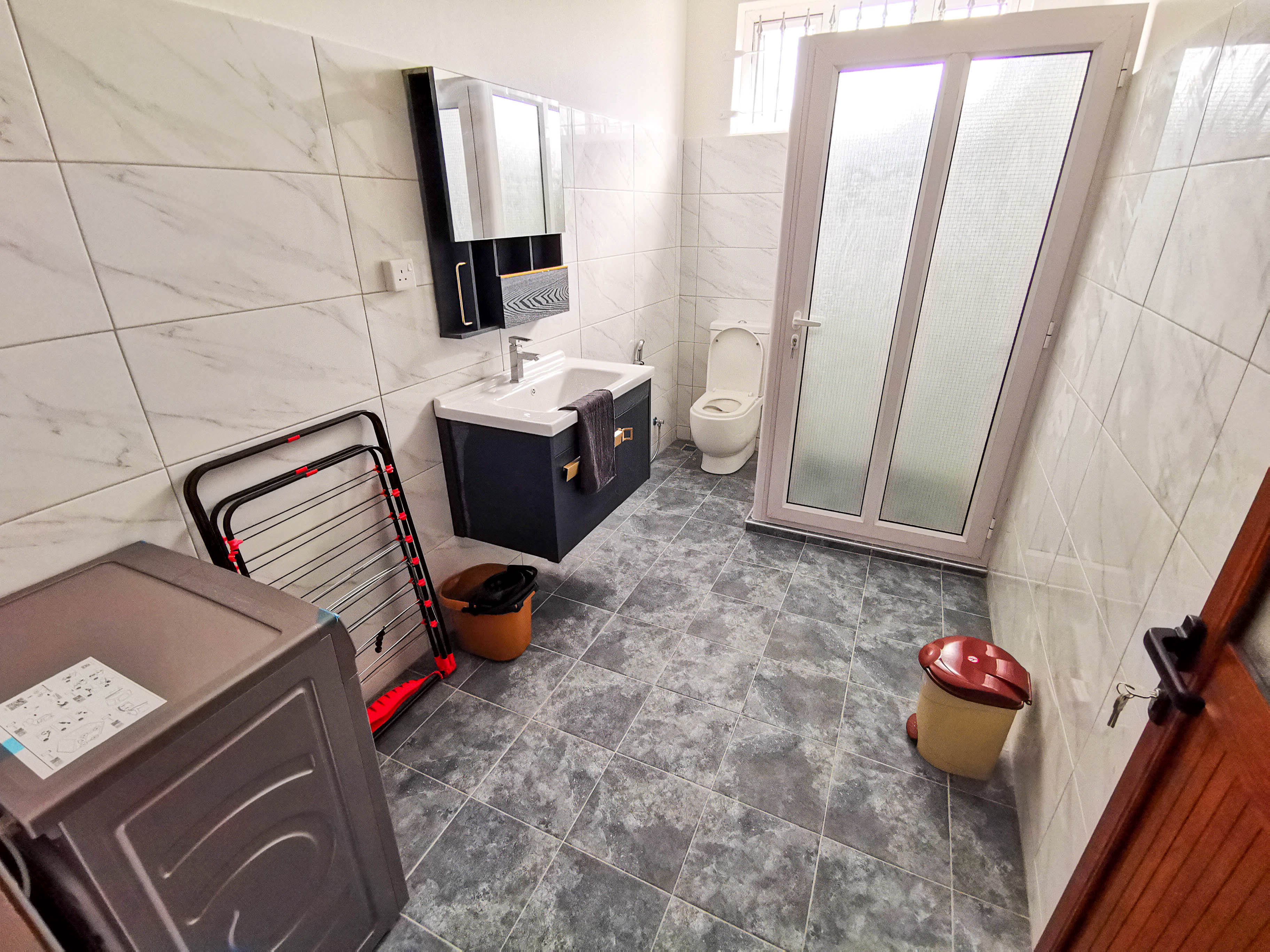 FOR RENT - 2-BEDROOM GROUND FLOOR APARTMENT - COROMANDEL 6
