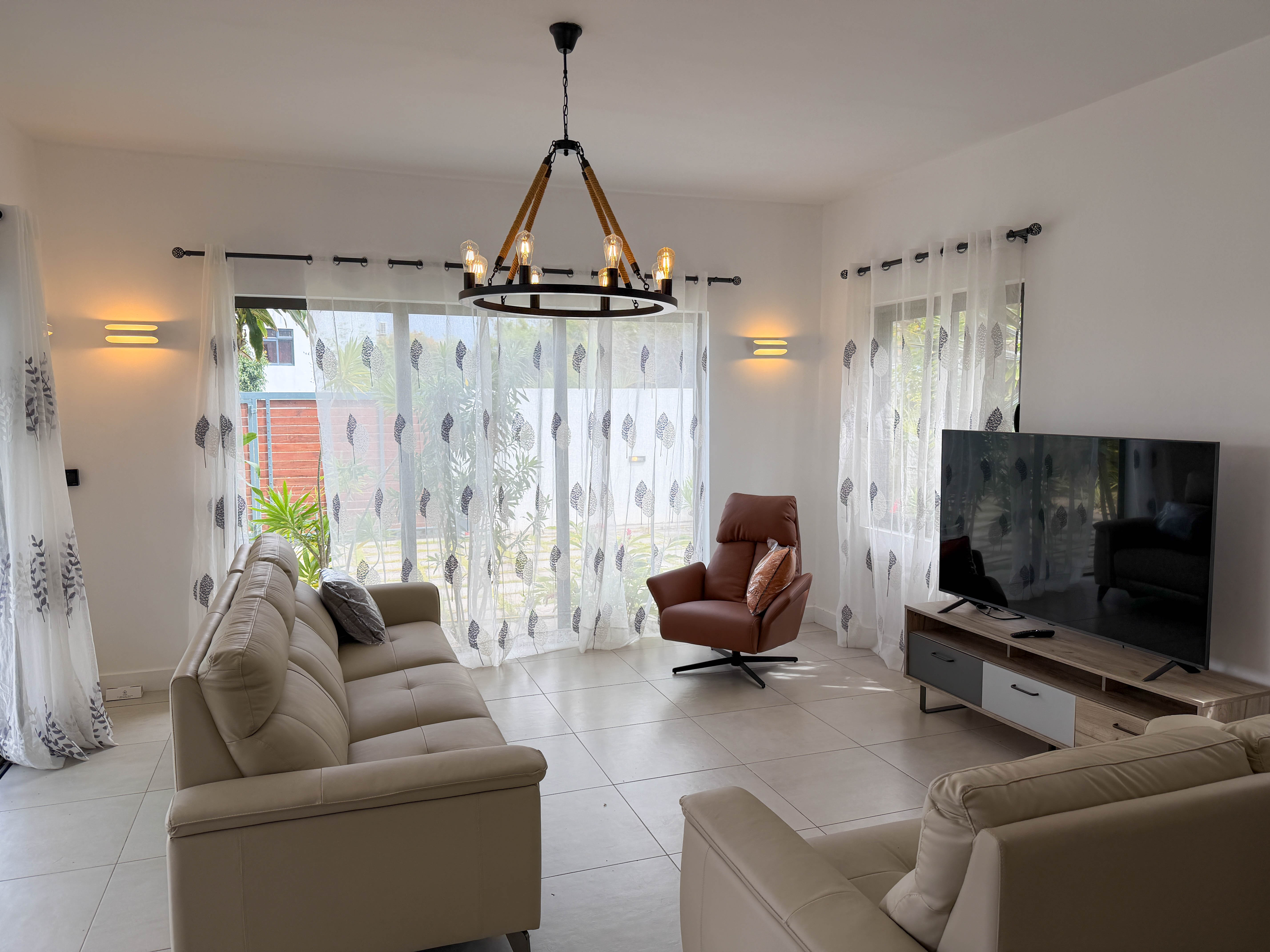 BRAND NEW FURNISHED VILLA WITH POOL | GRAND BAY | 3 AIR CONDITIONED BEDROOMS | RS 16.5M 3