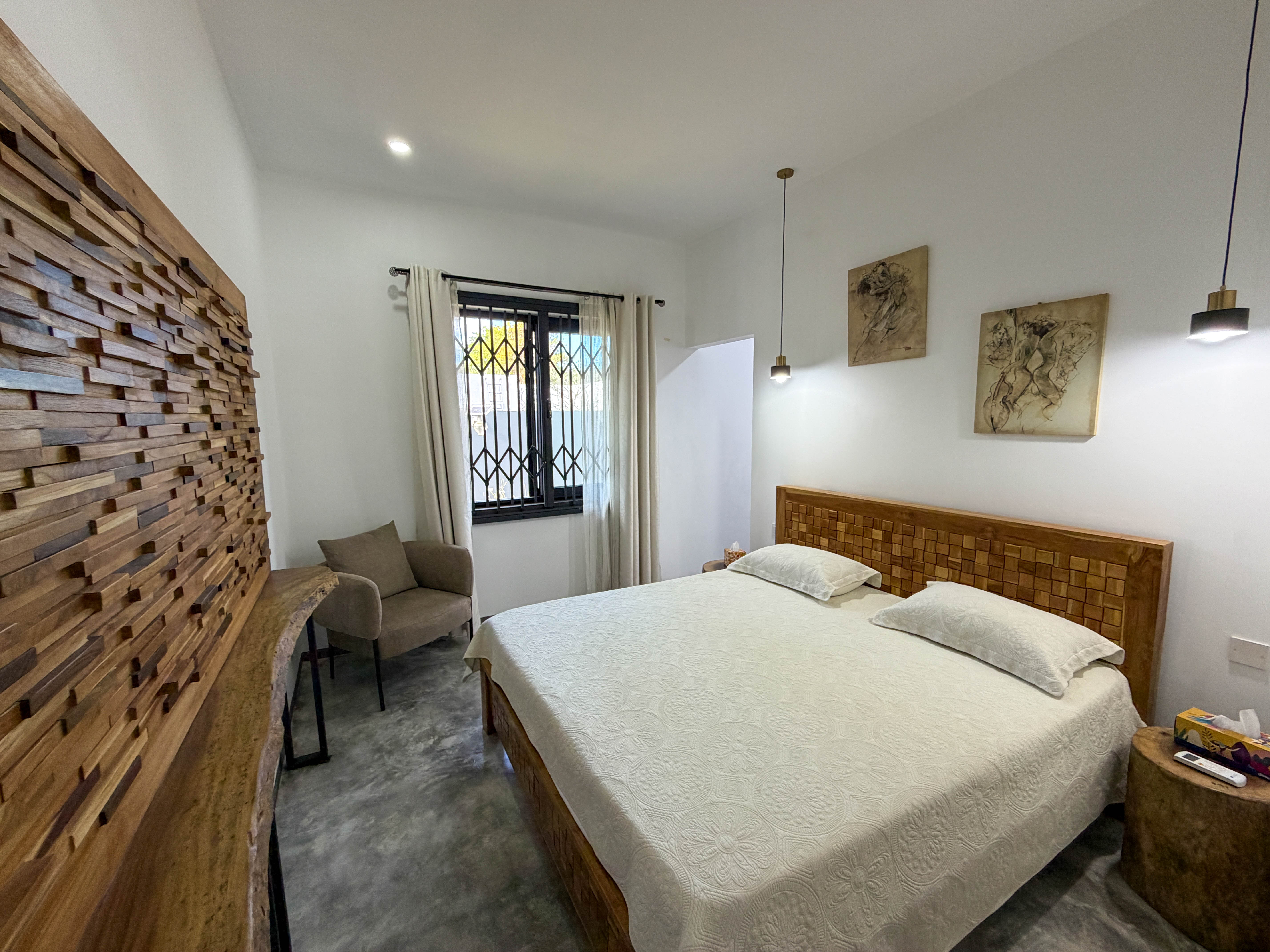 FOR SALE - A 300 SQM 3-BEDROOM VILLA IN CALODYNE, MINUTES WALK FROM THE BEACH 6