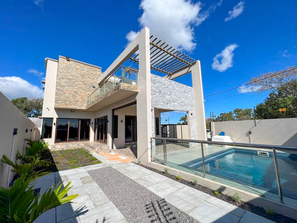 FOR RENT | MODERN 4-BEDROOM VILLA | PETIT RAFFRAY
