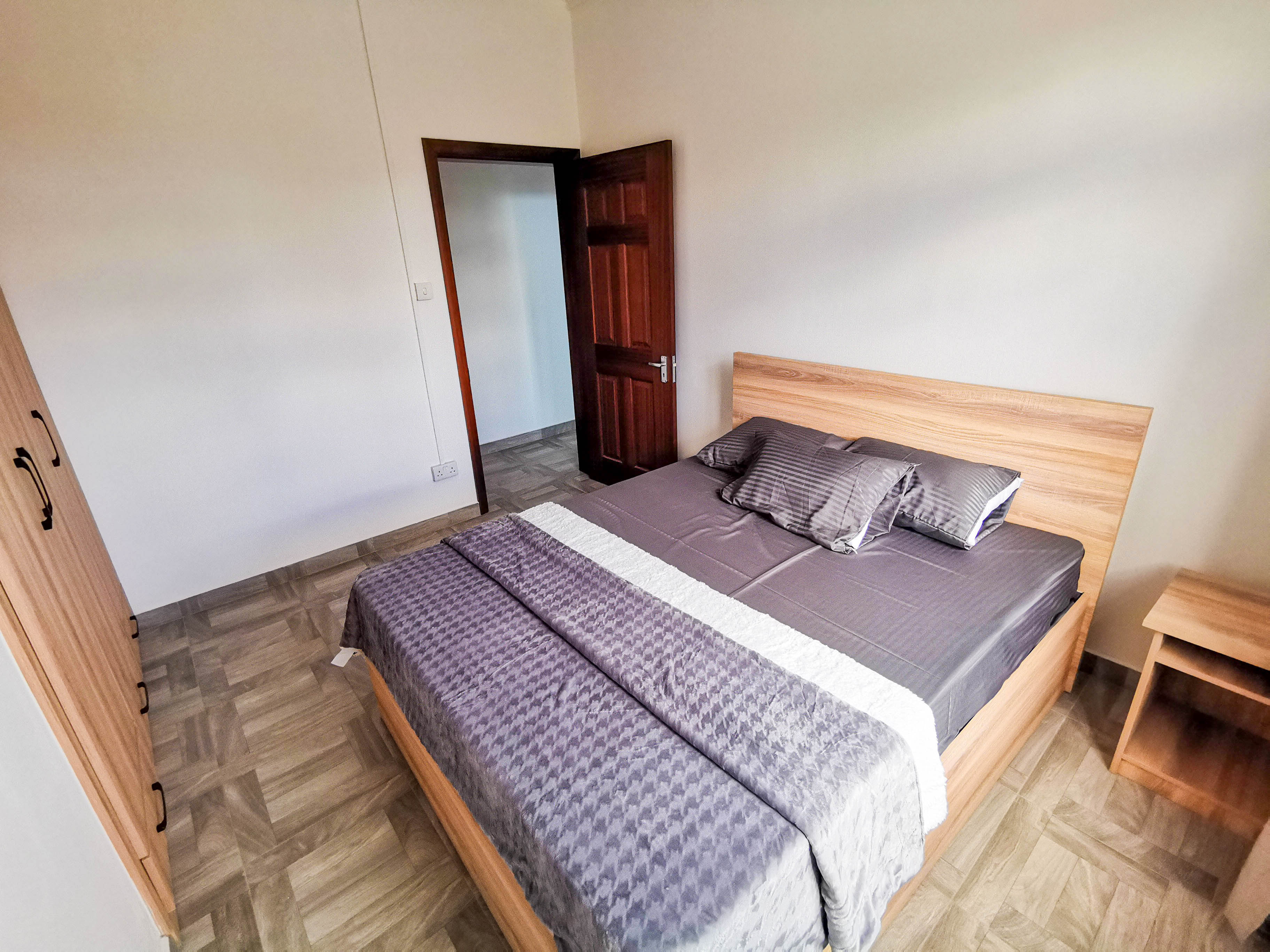 FOR RENT - 2-BEDROOM GROUND FLOOR APARTMENT - COROMANDEL 4