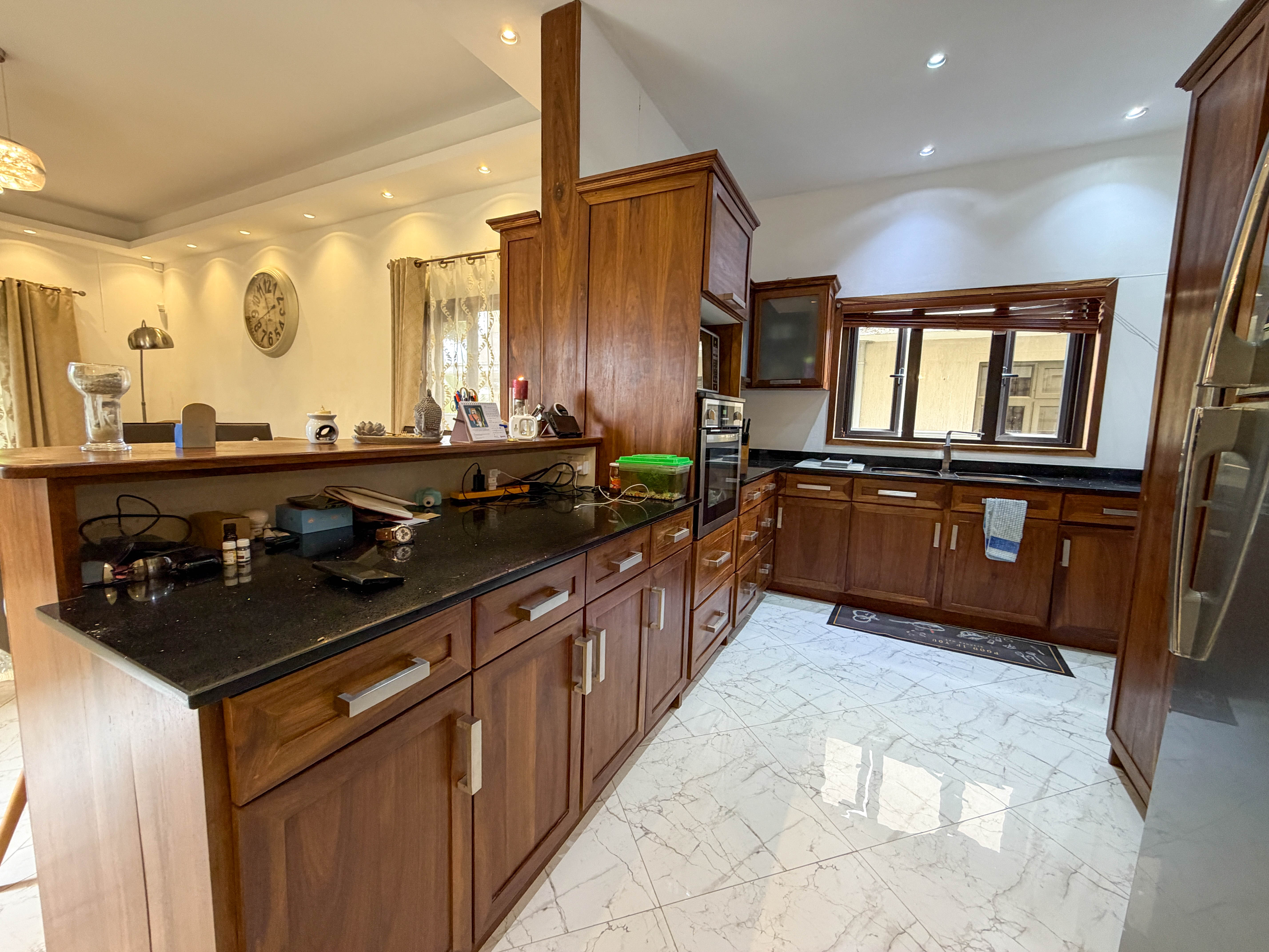 FOR RENT | 3-BEDROOM GROUND-FLOOR APARTMENT WITH PRIVATE GARDEN | MORCELLEMENT LE BOUT DU MONDE, EBÈNE 6