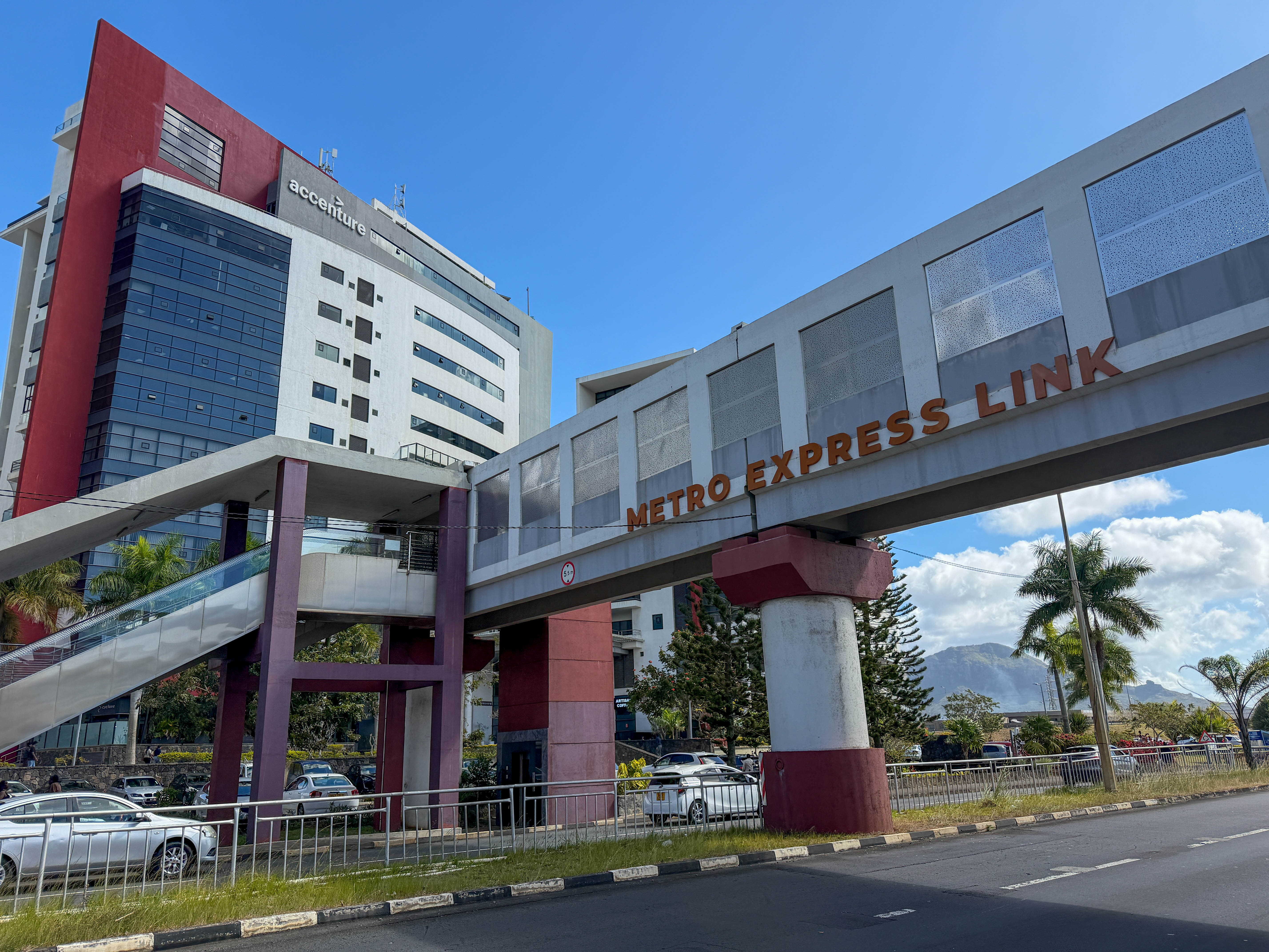 430 SQM OFFICE FOR RENT, NEXTERACOM TOWER 3, EBÈNE CYBERCITY 3