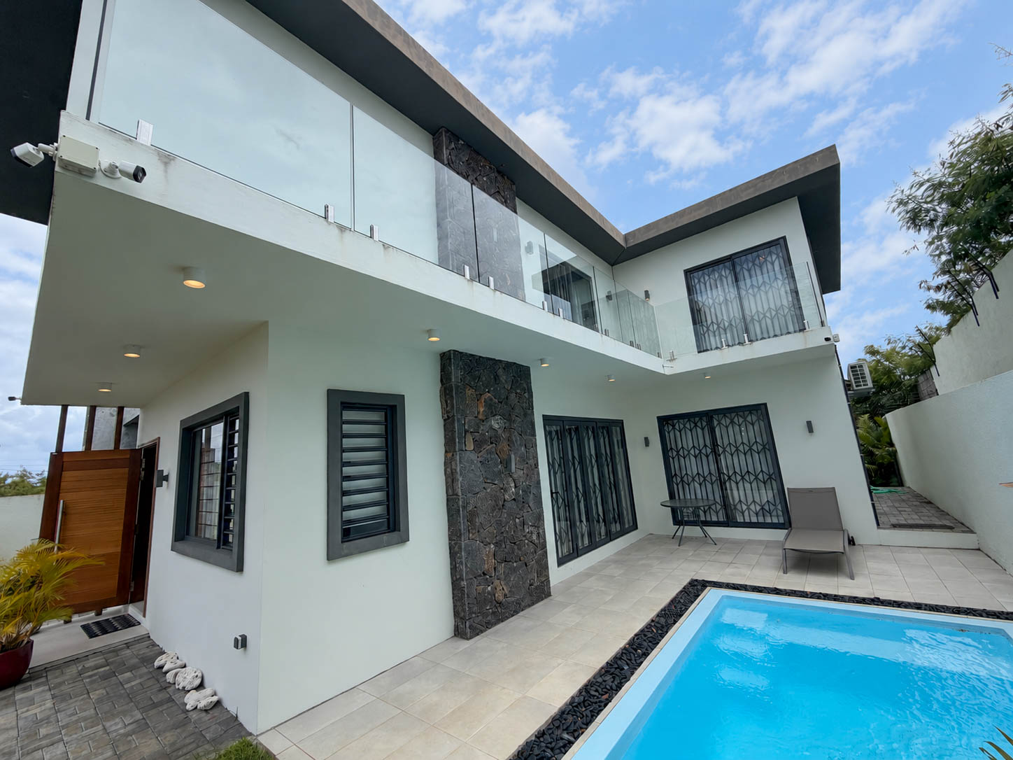 PRIVATE VILLA WITH POOL | TROU AUX BICHES | NOT FAR FROM ONE OF THE BEST BEACHES IN MAURITIUS | RS 9.5M (UNFURNISHED)