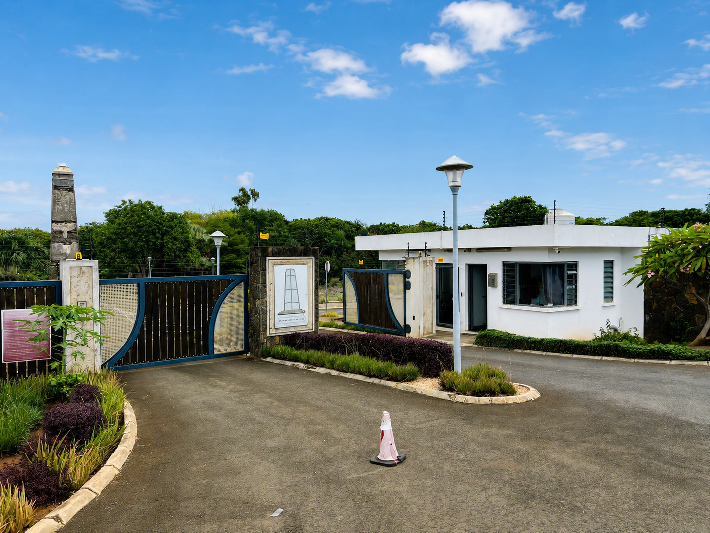 FOR SALE - PLOT OF LAND - GATED COMMUNITY - BAMBOUS